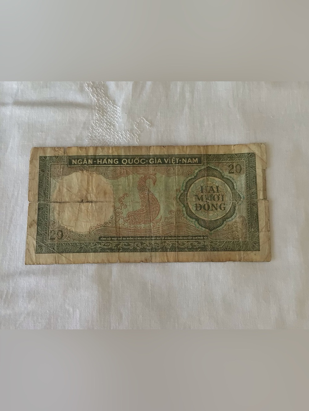 1964 So Vietnam 20 Dong Banknote Vtg Vietnam War Foreign Currency Very Flawed